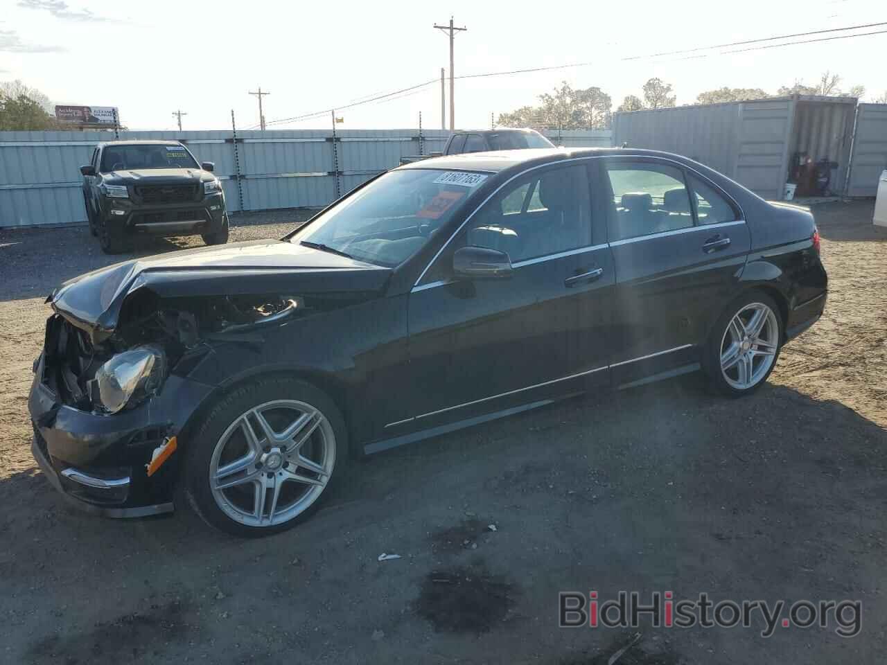 Photo WDDGF5HB0DR247543 - MERCEDES-BENZ C-CLASS 2013