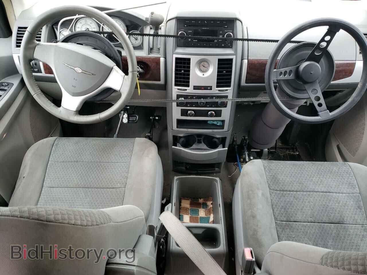 2010 CHRYSLER MINIVAN - VIN: 2A4RR5D10AR432358 - Фото 8