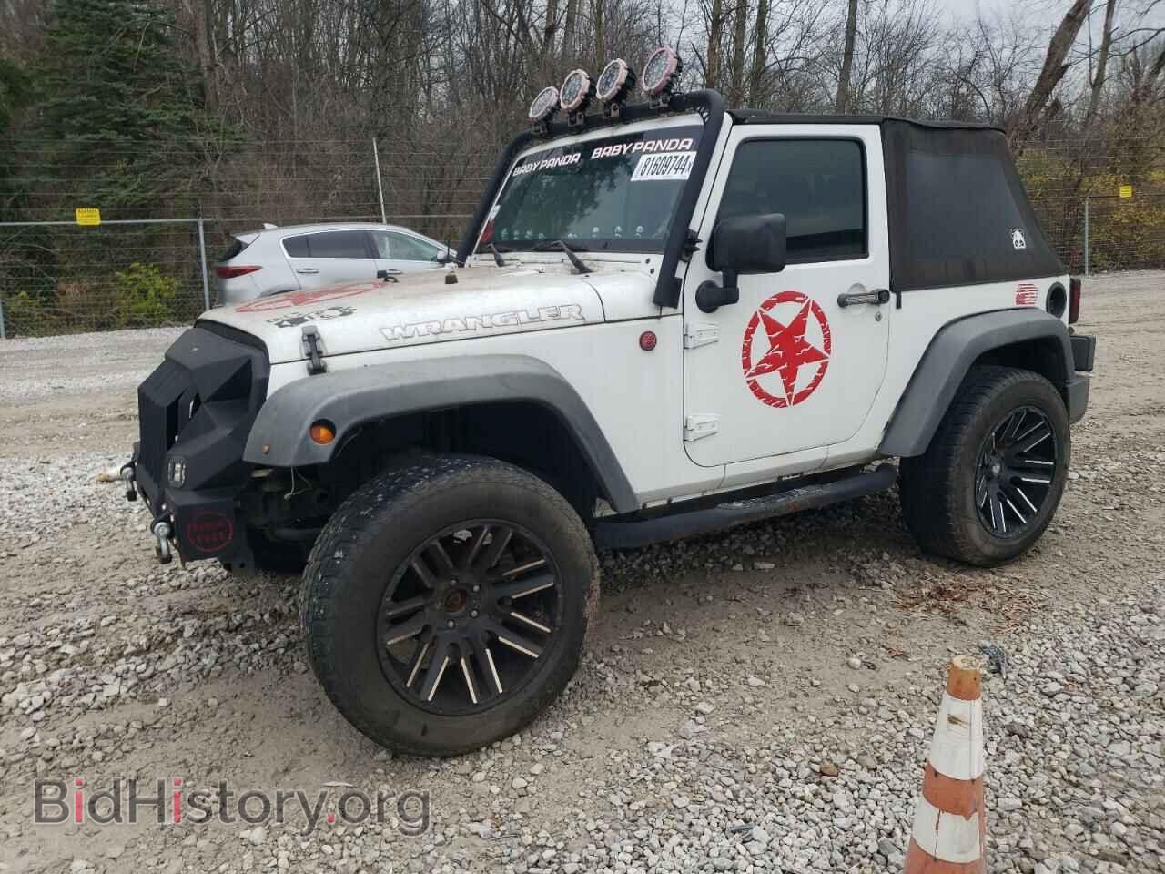 Photo 1J4AA2D18BL536495 - JEEP WRANGLER 2011