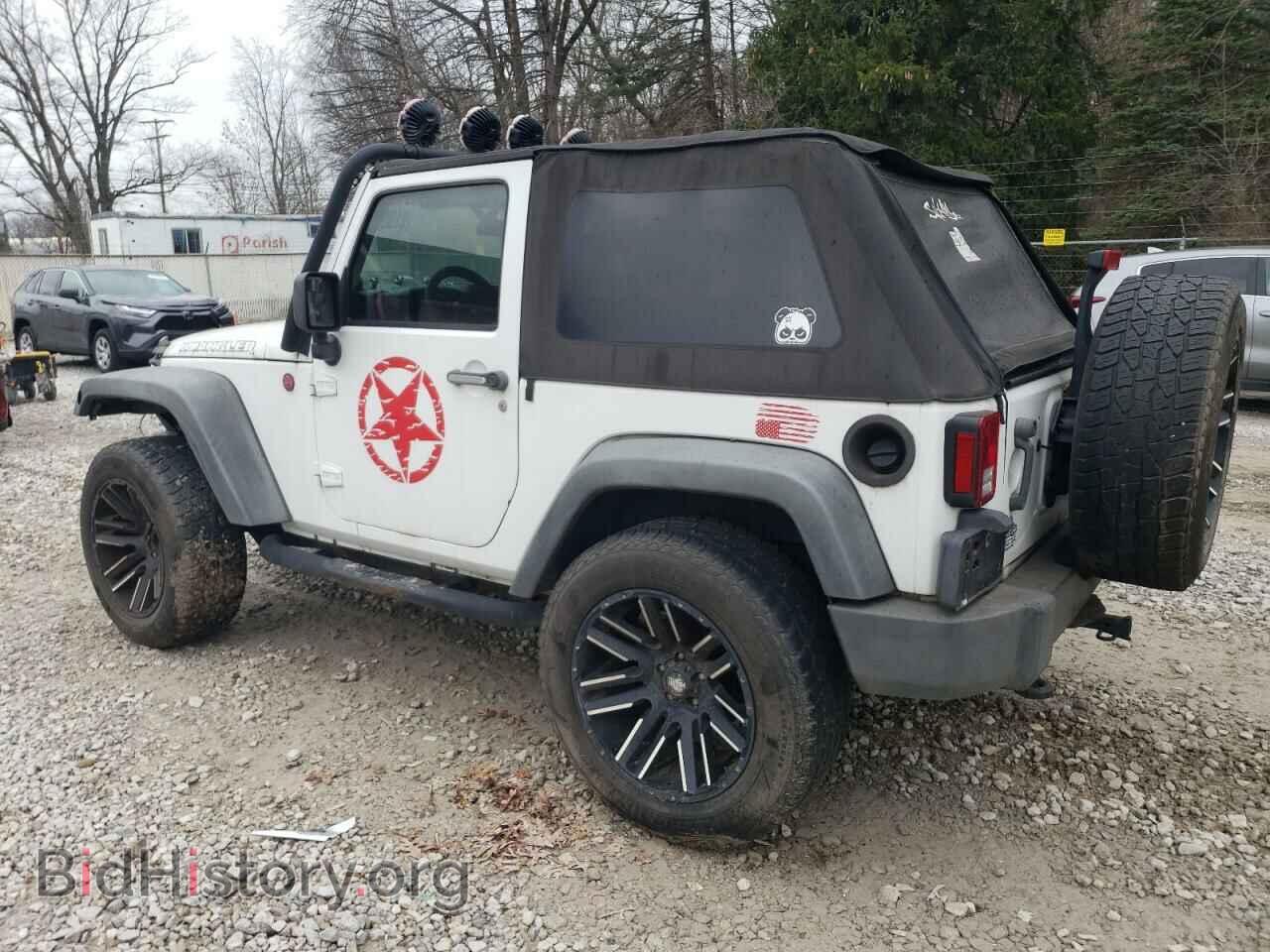 2011 JEEP WRANGLER - VIN: 1J4AA2D18BL536495 - Фото 2