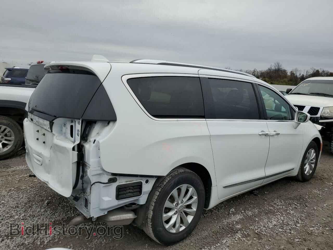 2018 CHRYSLER PACIFICA - VIN: 2C4RC1BG1JR100873 - Фото 3