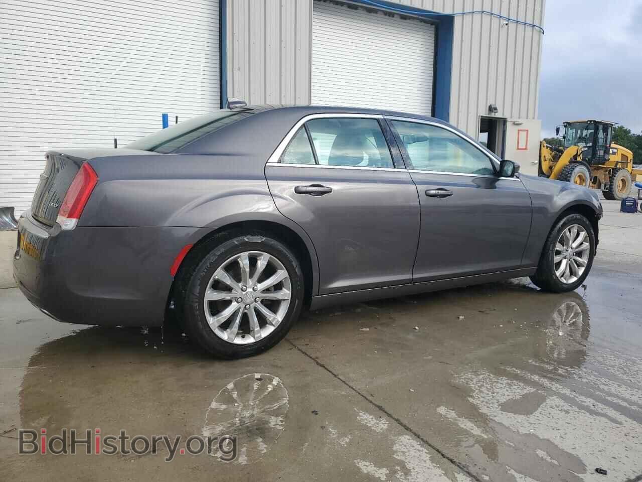 2017 CHRYSLER 300 - VIN: 2C3CCARG9HH591743 - Фото 3