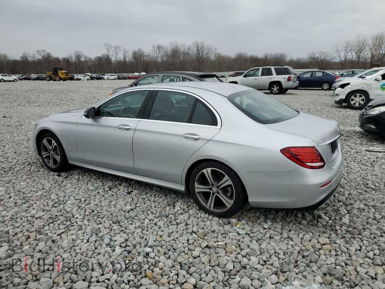 2017 MERCEDES-BENZ E-CLASS - VIN: WDDZF4KB2HA178256 - Фото 2