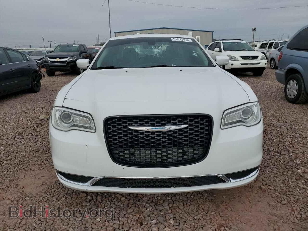 2015 CHRYSLER 300 - VIN: 2C3CCAAG4FH930742 - Фото 5
