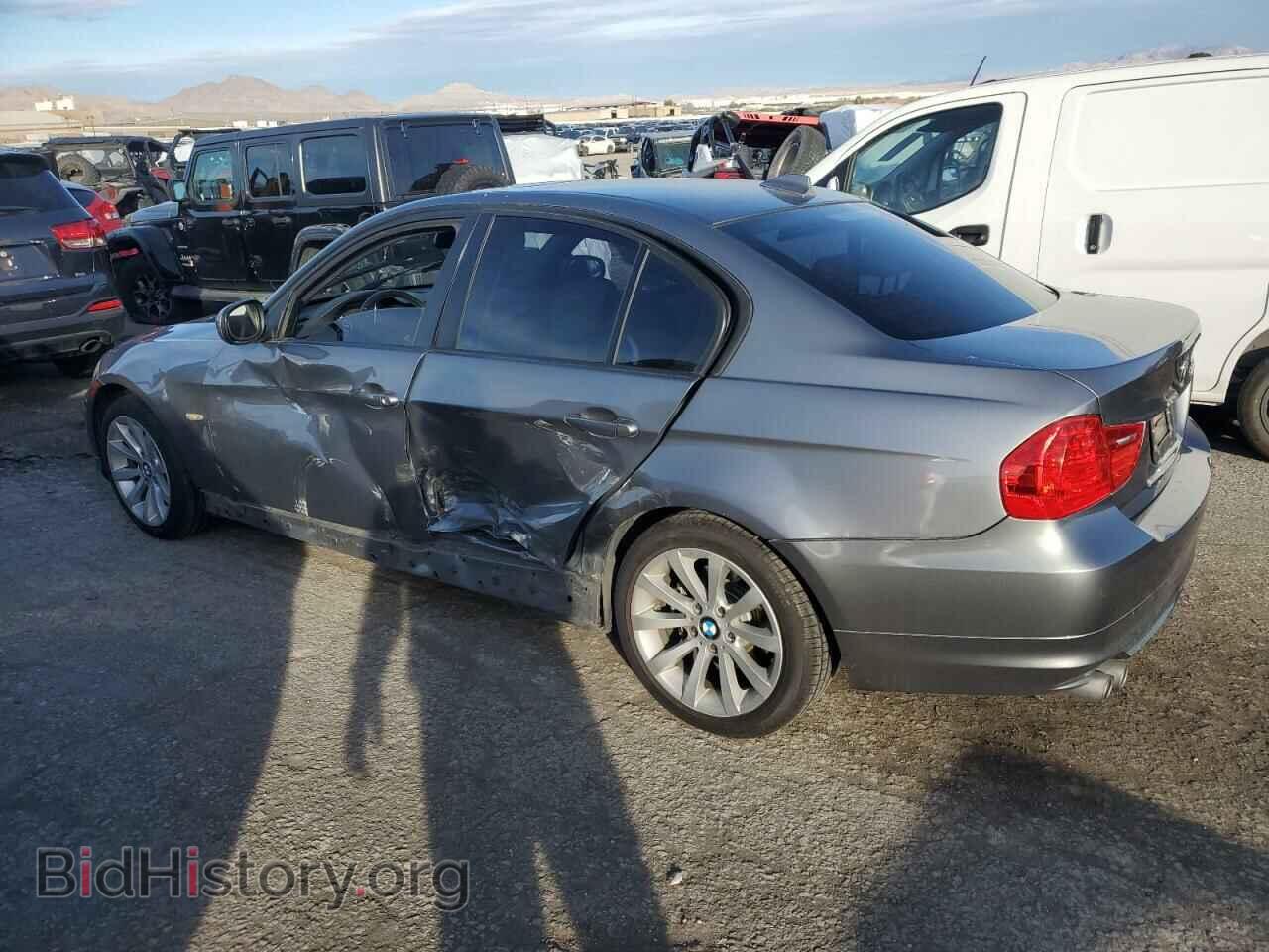 2011 BMW 3 SERIES - VIN: WBAPH5C50BA447725 - Фото 2