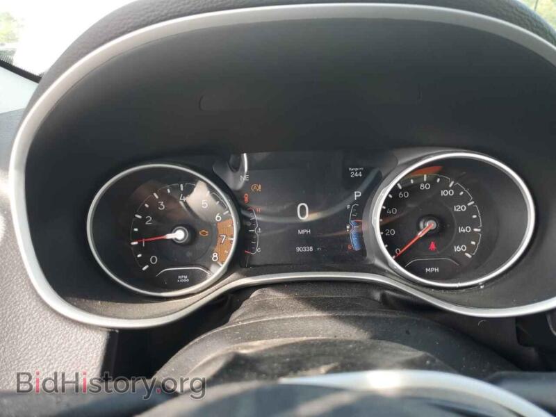 2019 Jeep COMPASS (VIN 3C4NJDCB8KT647047) — фото 9 из 14