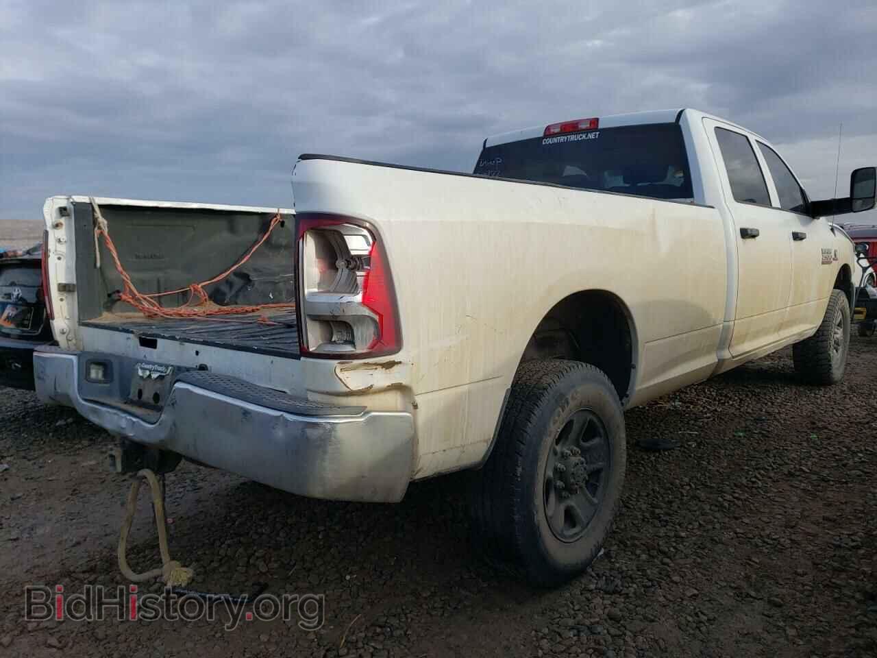 2014 RAM All Models - VIN: 3C6UR5HL7EG160177 - Фото 3