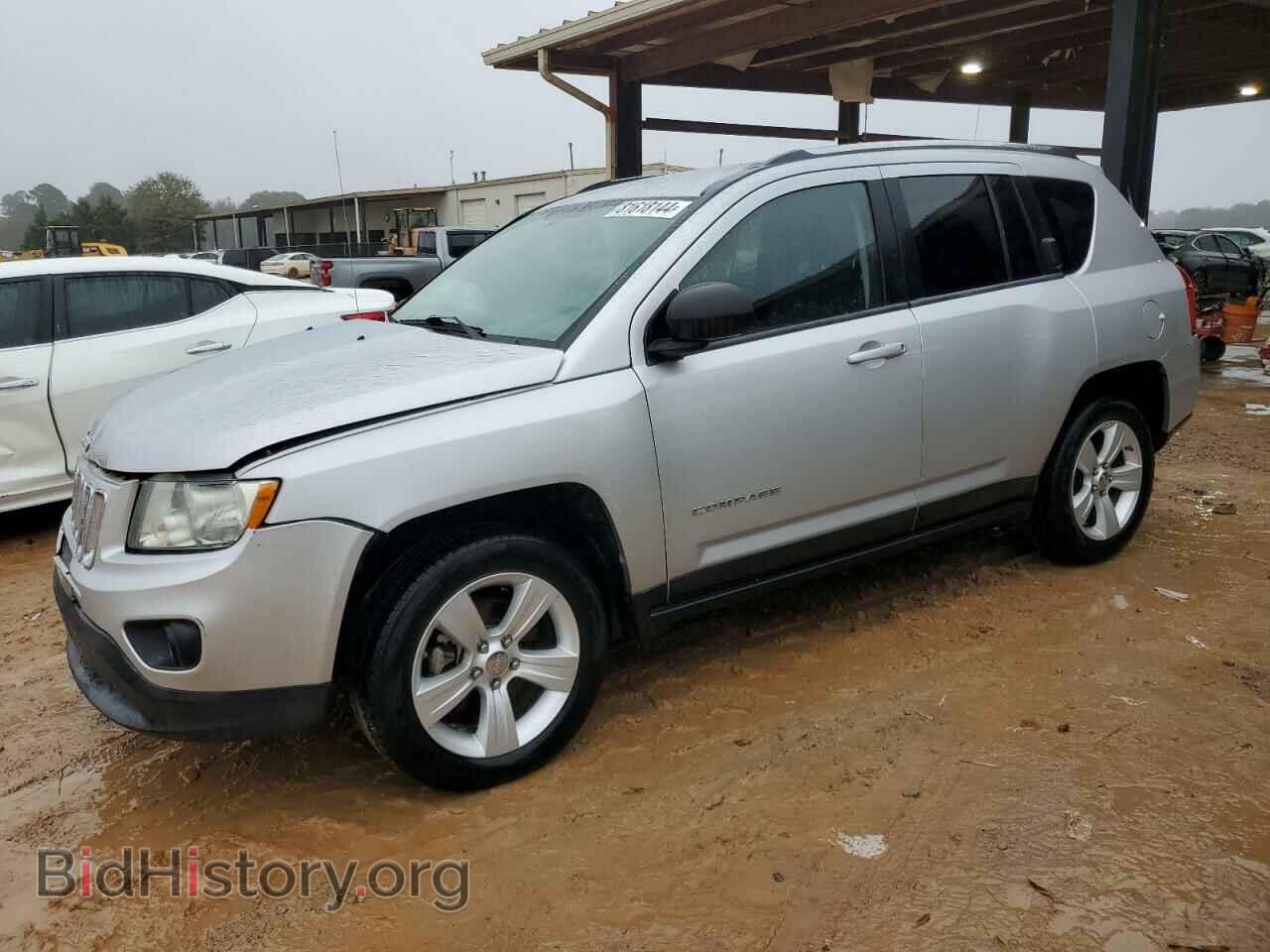 Photo 1J4NT1FB8BD189336 - JEEP COMPASS 2011