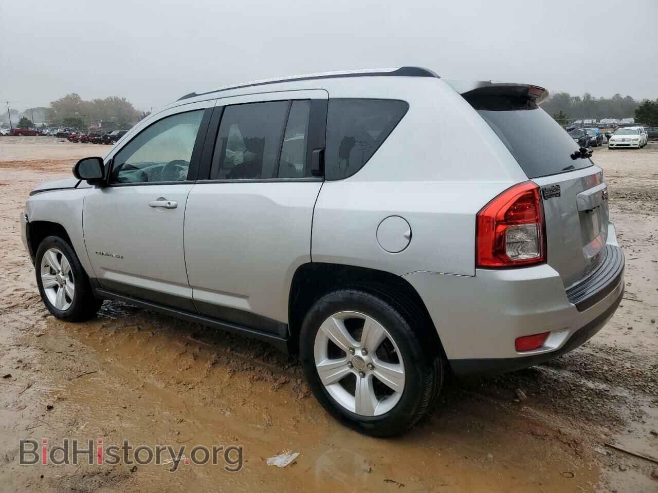 2011 JEEP COMPASS - VIN: 1J4NT1FB8BD189336 - Фото 2