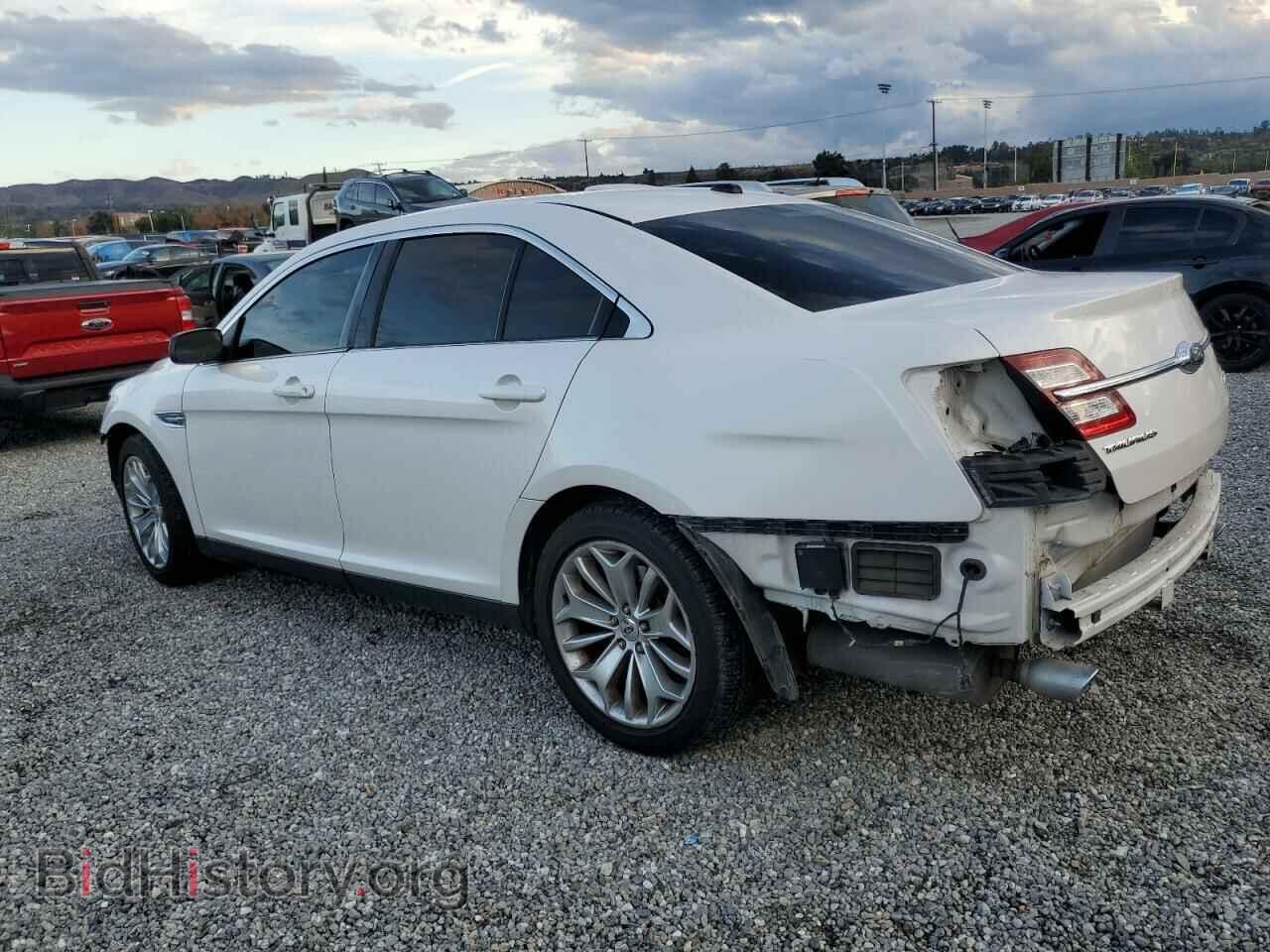 2013 FORD TAURUS - VIN: 1FAHP2F87DG164758 - Фото 2