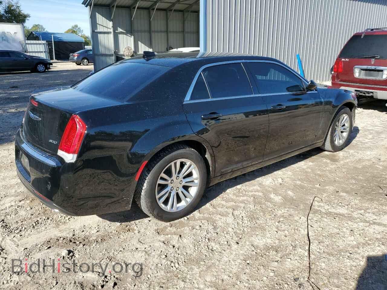 2019 CHRYSLER 300 - VIN: 2C3CCAAG4KH728896 - Фото 3
