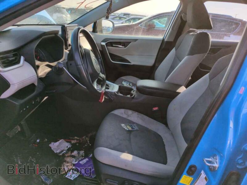 2019 Toyota RAV4 (VIN JTMP1RFVXKD500116) — фото 7 из 12