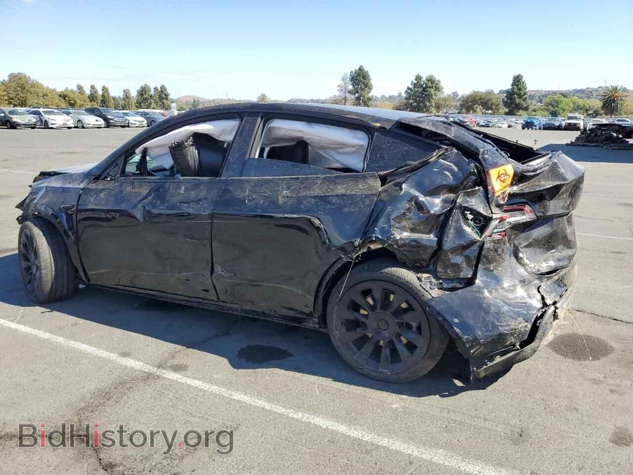 2022 TESLA MODEL Y - VIN: 7SAYGDEE8NF488992 - Photo 2