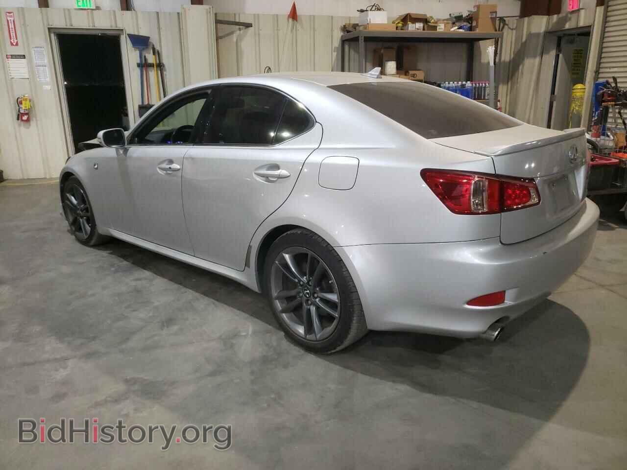 2011 LEXUS IS - VIN: JTHBF5C28B5131263 - Photo 2