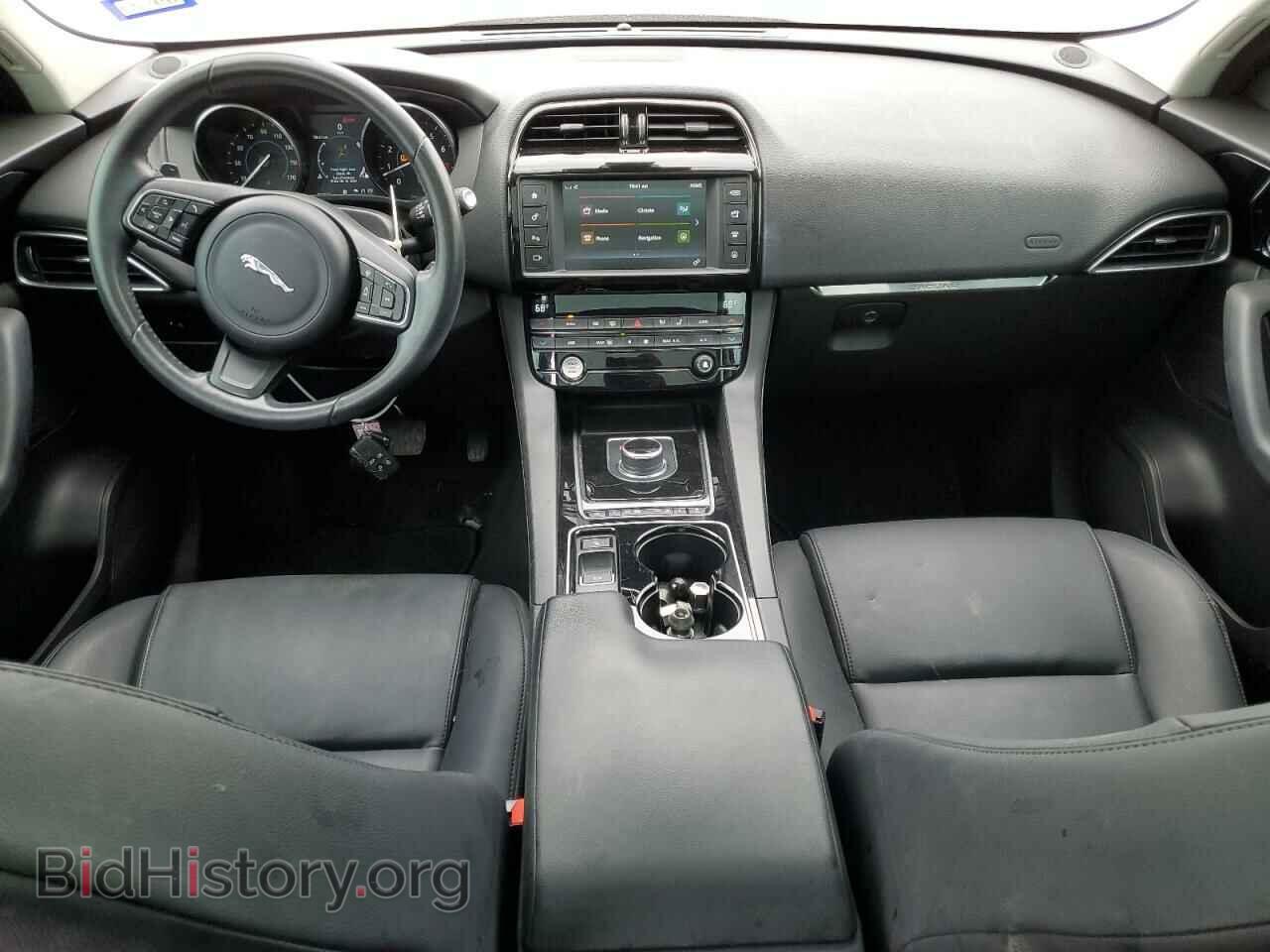 2017 JAGUAR F-PACE - VIN: SADCJ2BVXHA084238 - Фото 8