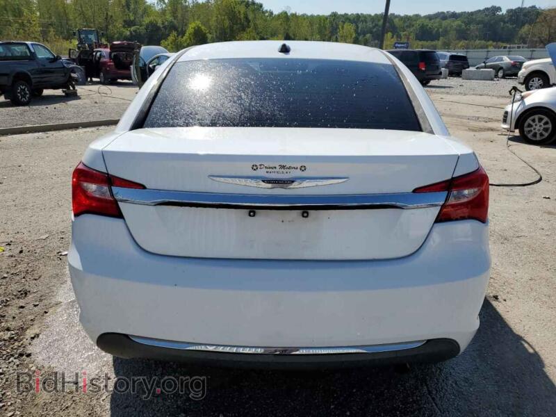 2013 Chrysler 200 (VIN 1C3CCBABXDN704929) — фото 6 из 15