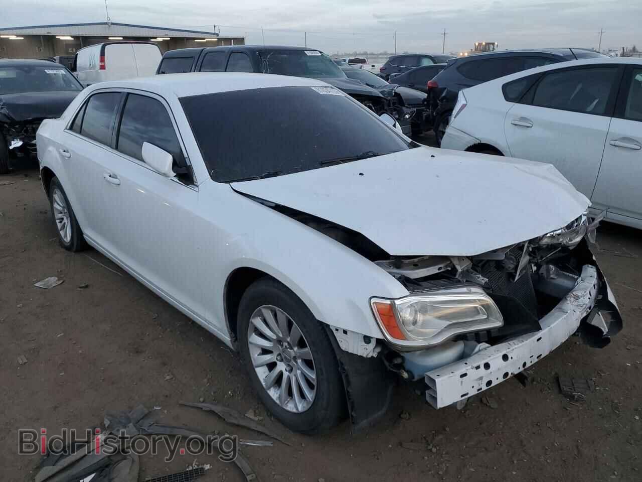 2013 CHRYSLER 300 - VIN: 2C3CCAAG8DH529000 - Фото 4