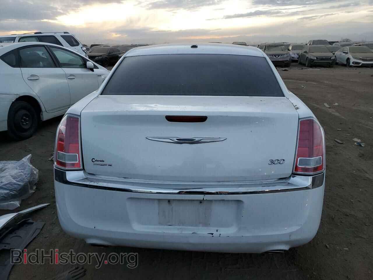 2013 CHRYSLER 300 - VIN: 2C3CCAAG8DH529000 - Фото 6