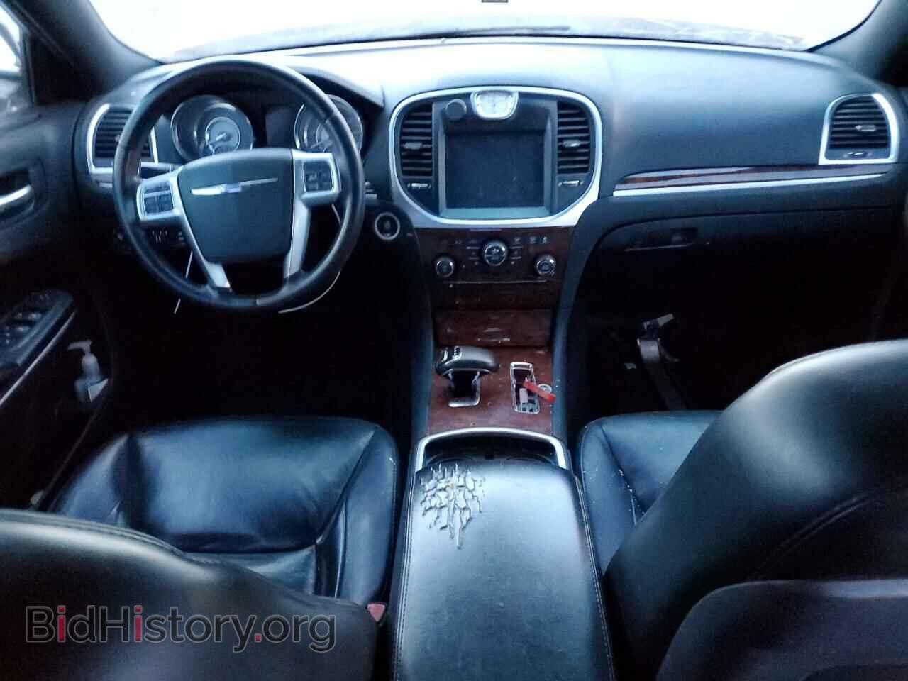 2013 CHRYSLER 300 - VIN: 2C3CCAAG8DH529000 - Фото 8