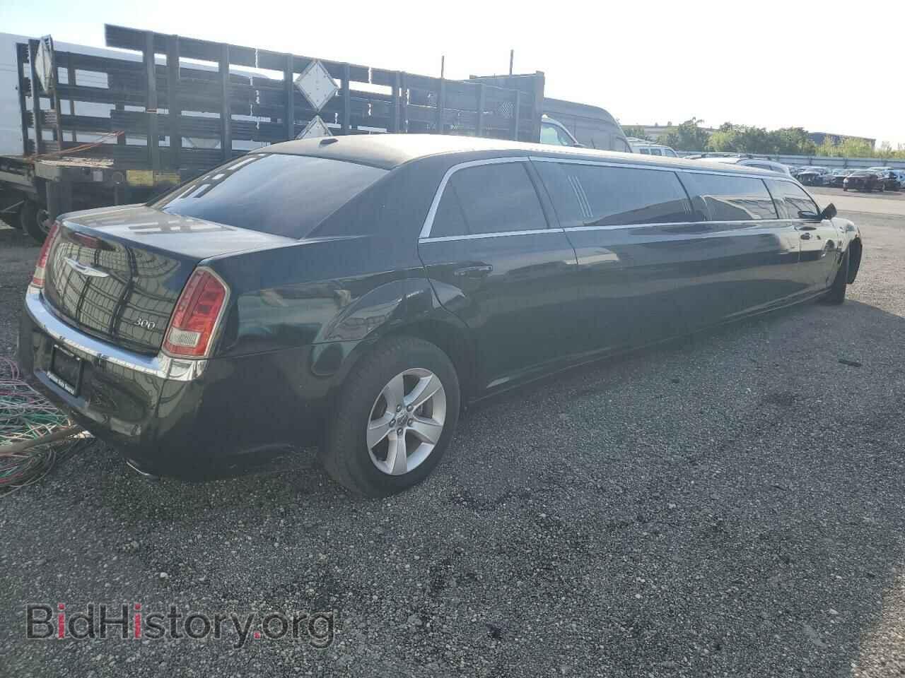 2011 CHRYSLER 300 - VIN: 2C3CA4CGXBH568933 - Фото 3