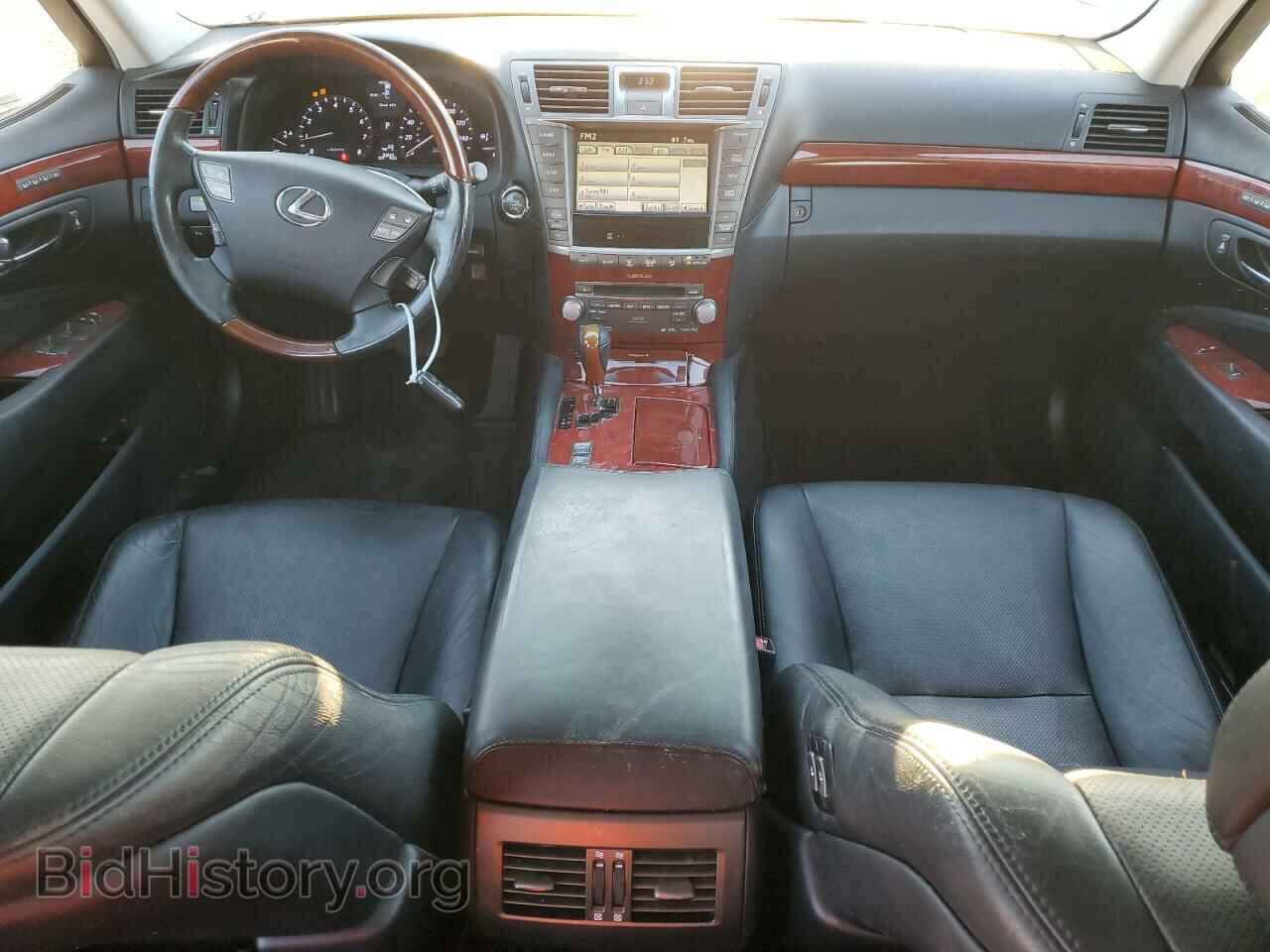 2012 LEXUS LS460 - VIN: JTHBL5EF5C5113488 - Photo 8