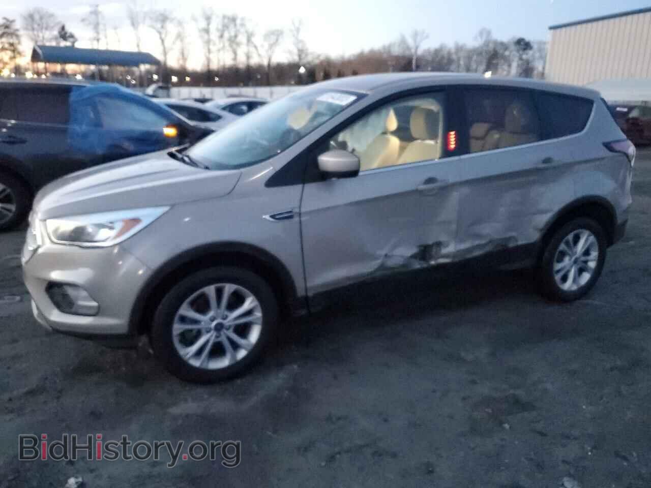 Фотография 1FMCU0G97HUE29402 - FORD ESCAPE 2017