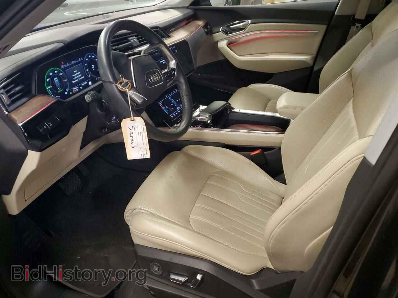2019 AUDI E-TRON - VIN: WA1VAAGE9KB013633 - Photo 7