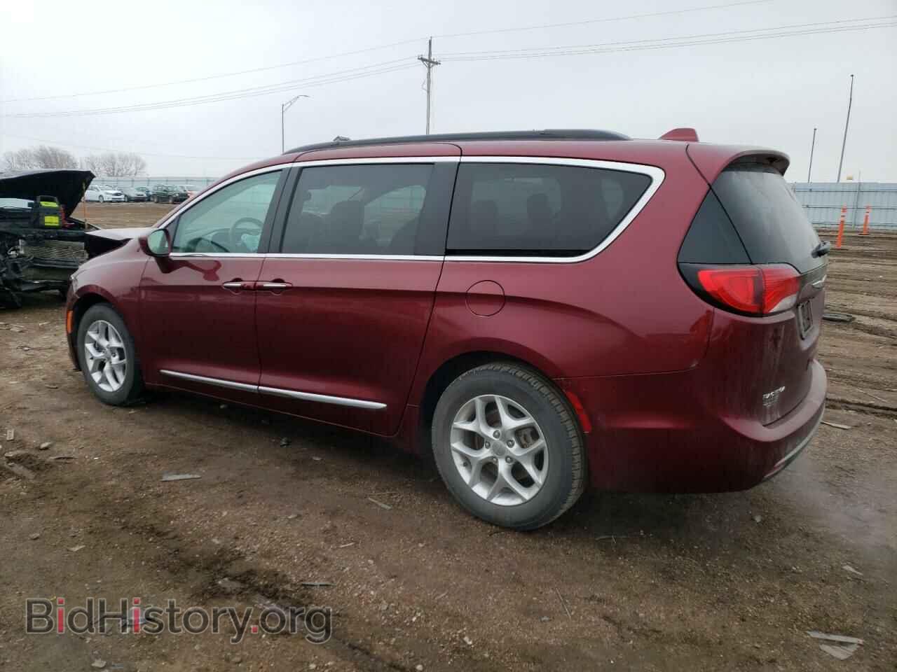 2017 CHRYSLER PACIFICA - VIN: 2C4RC1BG2HR515940 - Photo 2