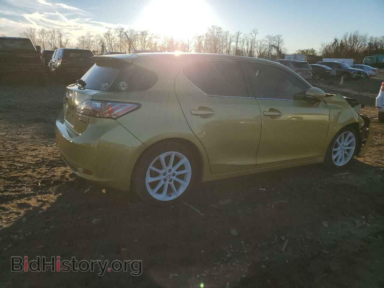 2011 LEXUS CT 200 - VIN: JTHKD5BH6B2000300 - Photo 3