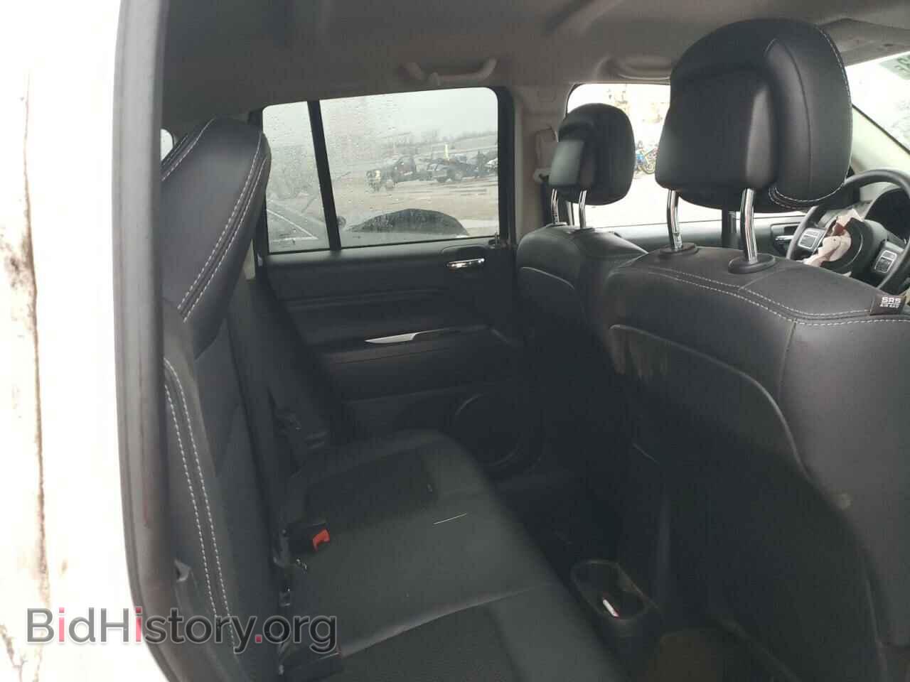 2014 JEEP COMPASS - VIN: 1C4NJCEB7ED864820 - Photo 10