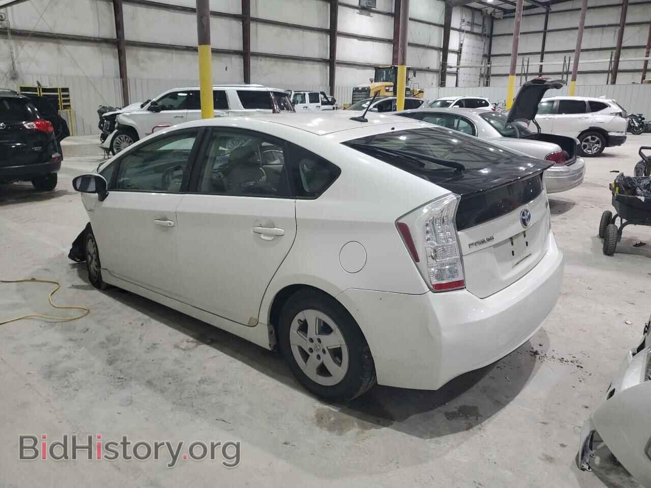 2011 TOYOTA PRIUS - VIN: JTDKN3DU0B5369732 - Фото 2