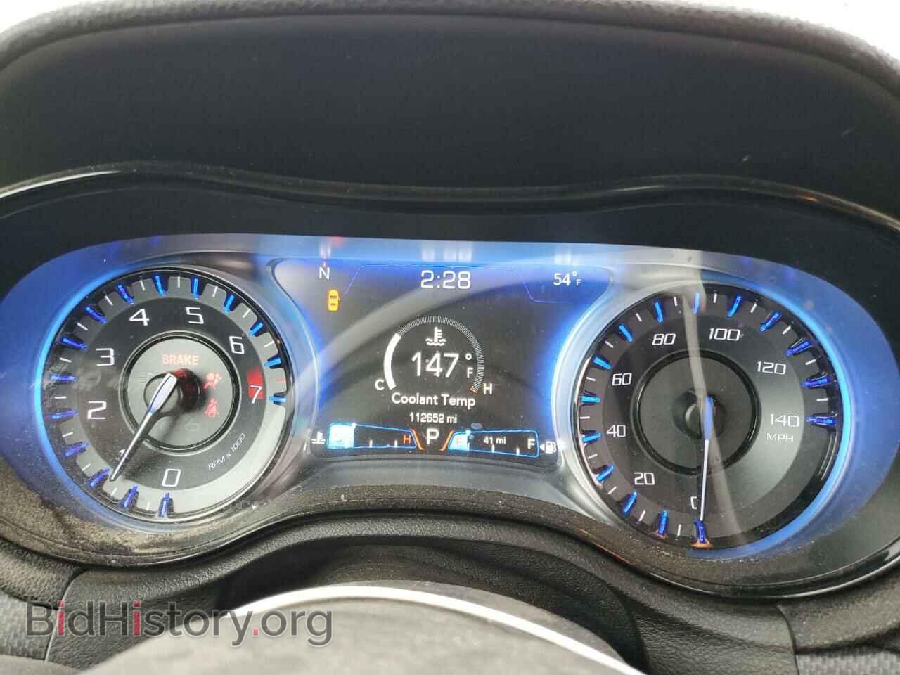 2016 CHRYSLER 300 - VIN: 2C3CCAGG3GH176130 - Фото 9