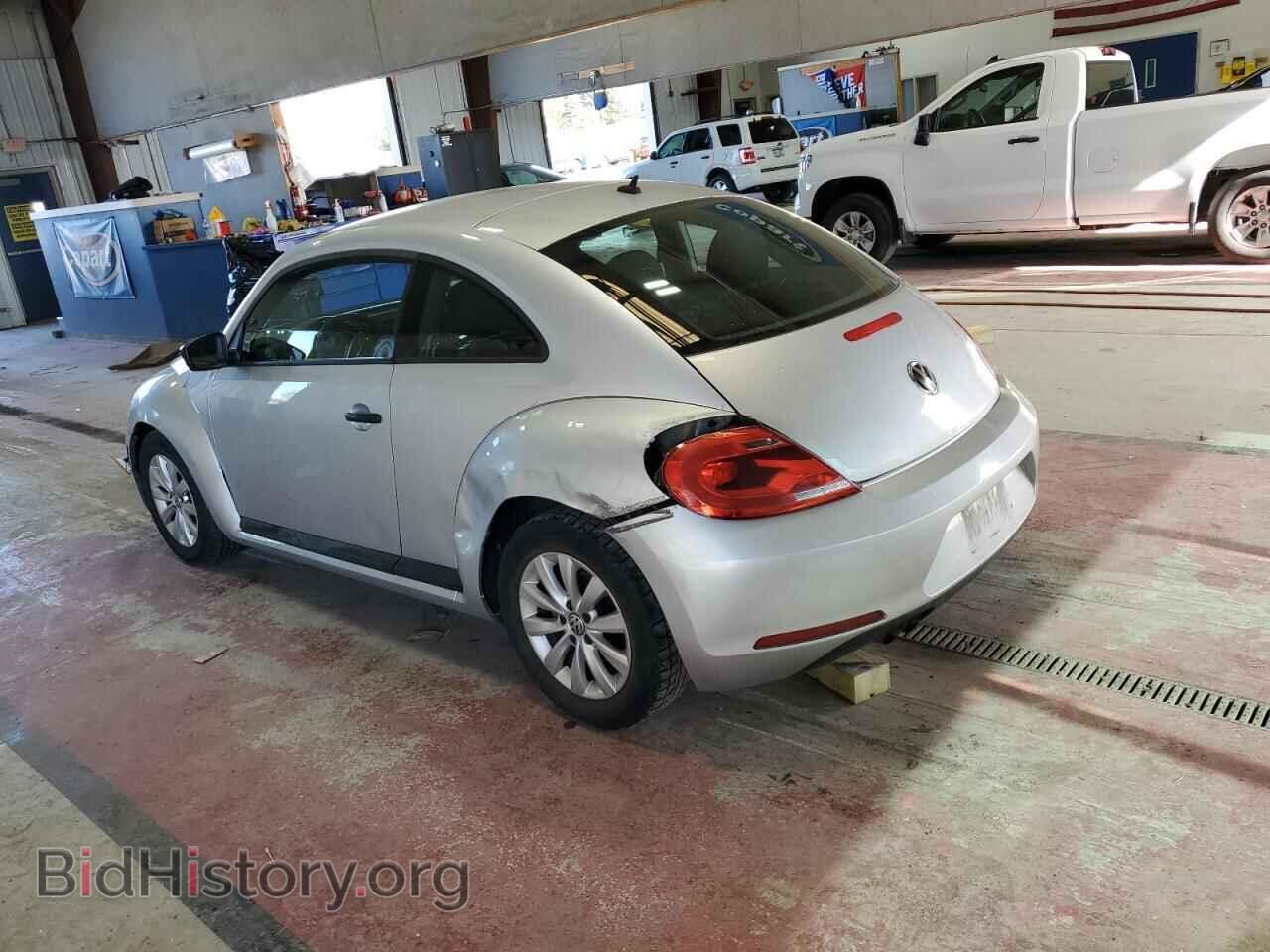 2014 VOLKSWAGEN BEETLE - VIN: 3VWF17AT7EM659056 - Фото 2