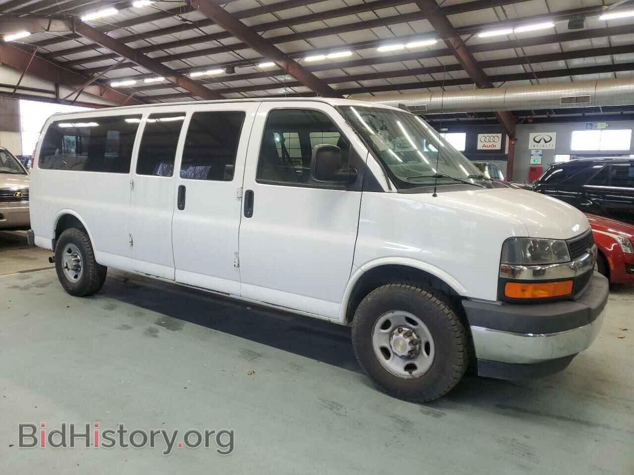 2017 CHEVROLET EXPRESS - VIN: 1GAZGPFG4H1177374 - Фото 4