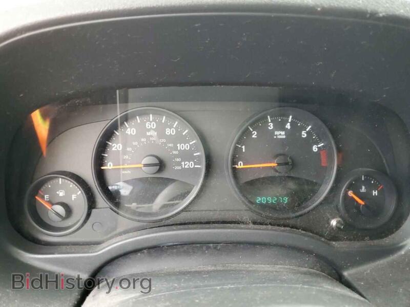 2012 Jeep COMPASS (VIN 1C4NJCBA5CD553931) — photo 9 of 13