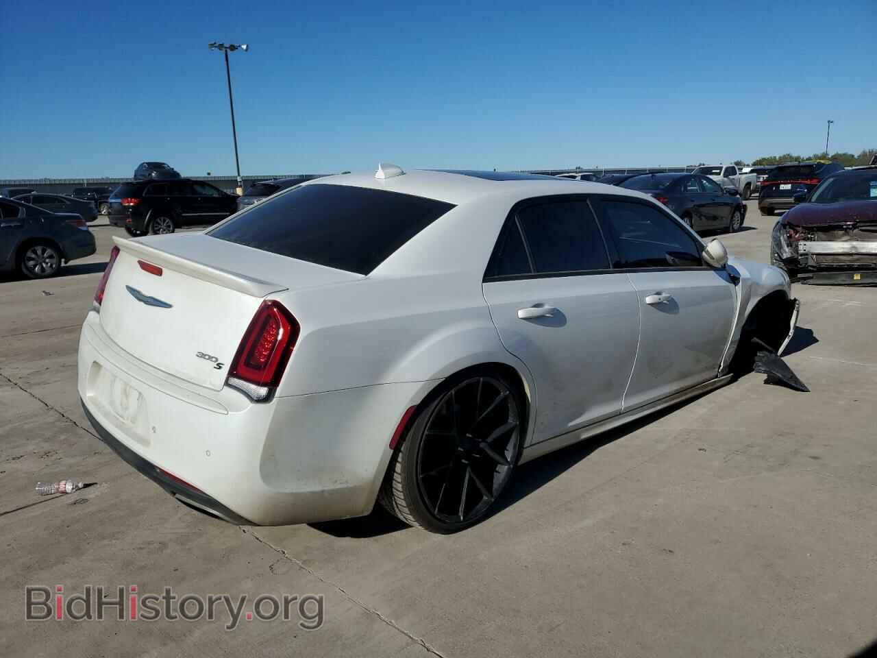 2016 CHRYSLER 300 - VIN: 2C3CCABTXGH212691 - Photo 3