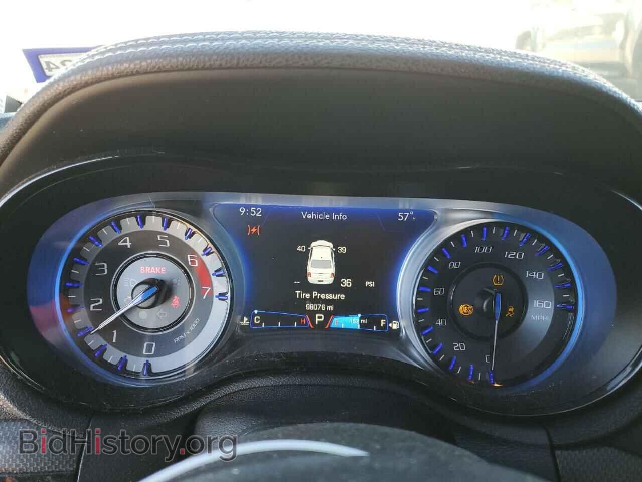 2016 CHRYSLER 300 - VIN: 2C3CCABTXGH212691 - Photo 9