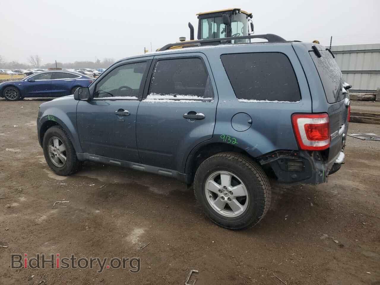 2011 FORD ESCAPE - VIN: 1FMCU0D75BKB10988 - Фото 2