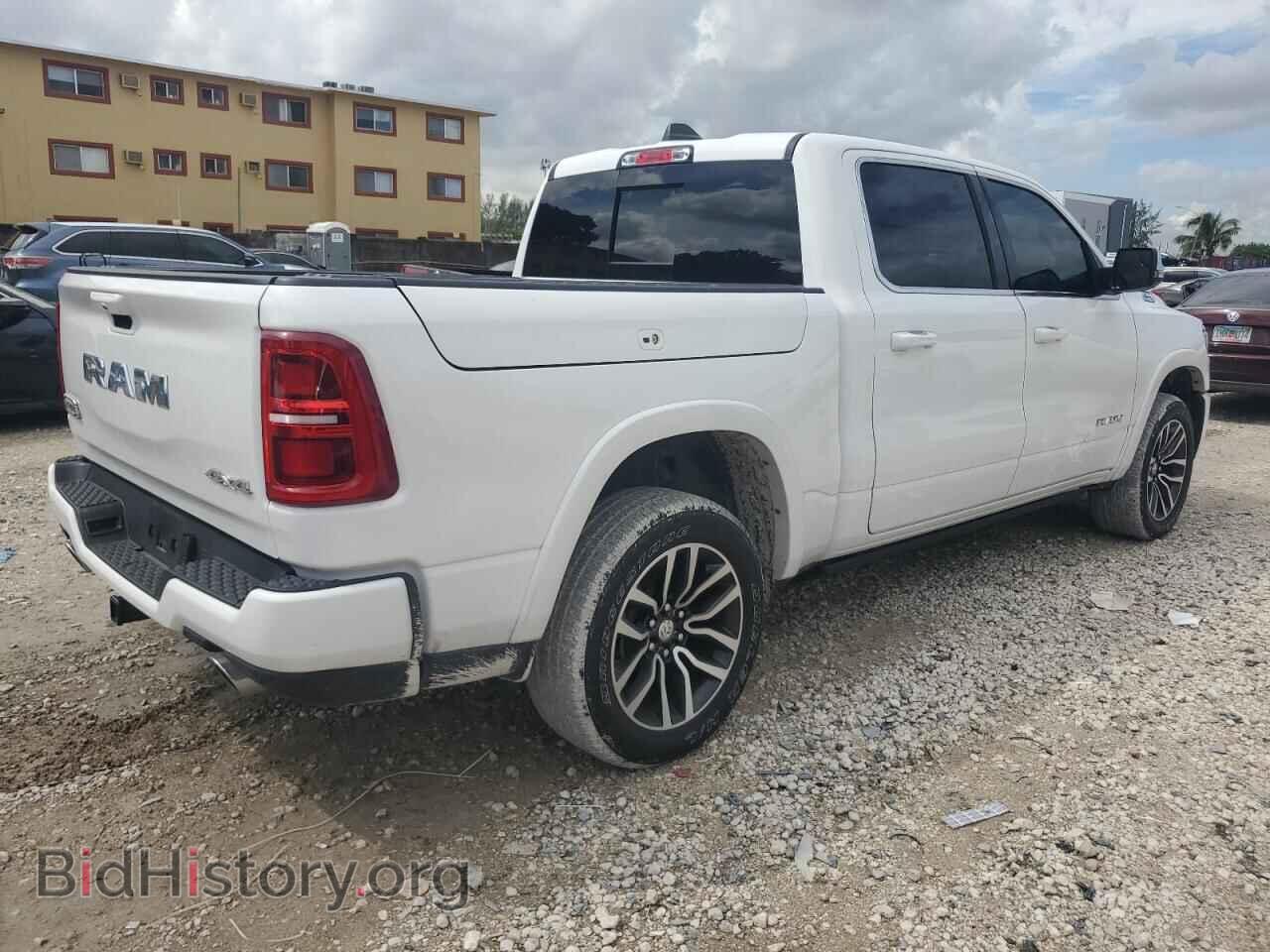 2025 RAM 1500 - VIN: 1C6SRFHP8SN570621 - Photo 3