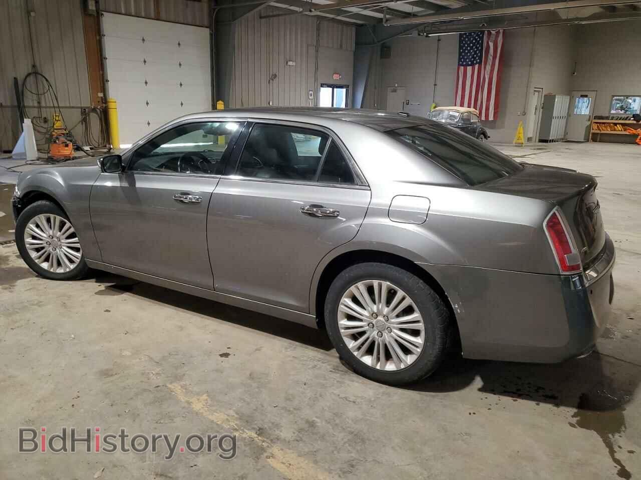 2011 CHRYSLER 300 - VIN: 2C3CK6CT4BH612141 - Фото 2
