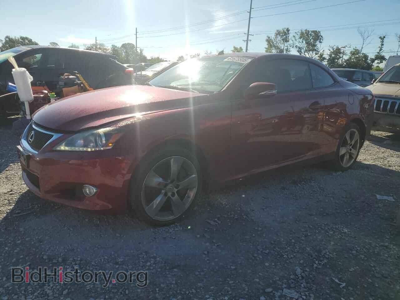 Photo JTHFE2C28B2506895 - LEXUS IS 2011
