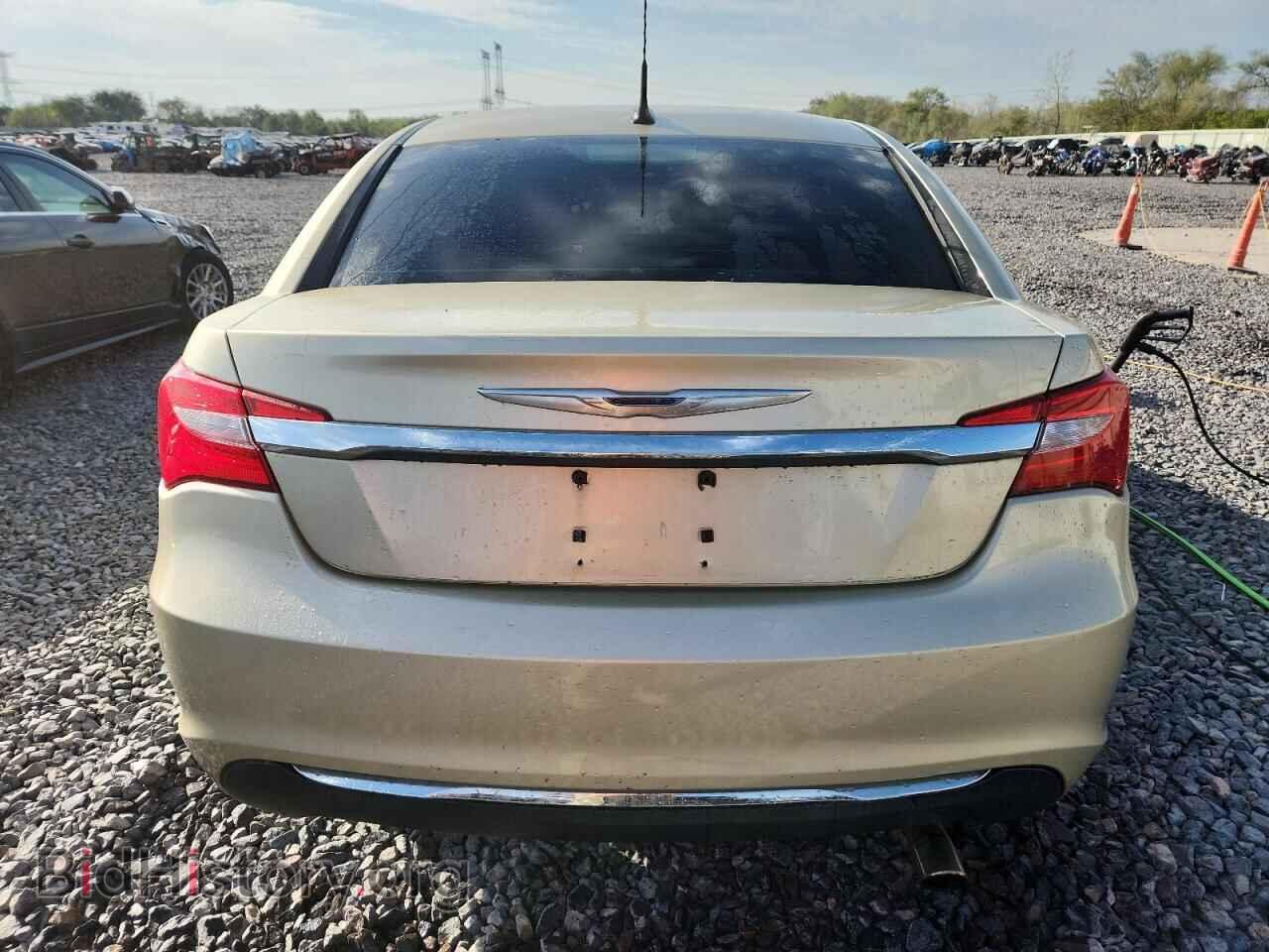 2011 CHRYSLER 200 - VIN: 1C3BC2FB6BN500999 - Фото 6