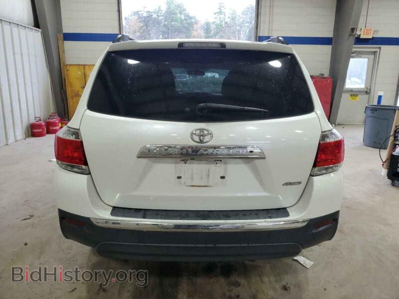 2013 Toyota HIGHLANDER (VIN 5TDBK3EH8DS188790) — photo 6 of 13