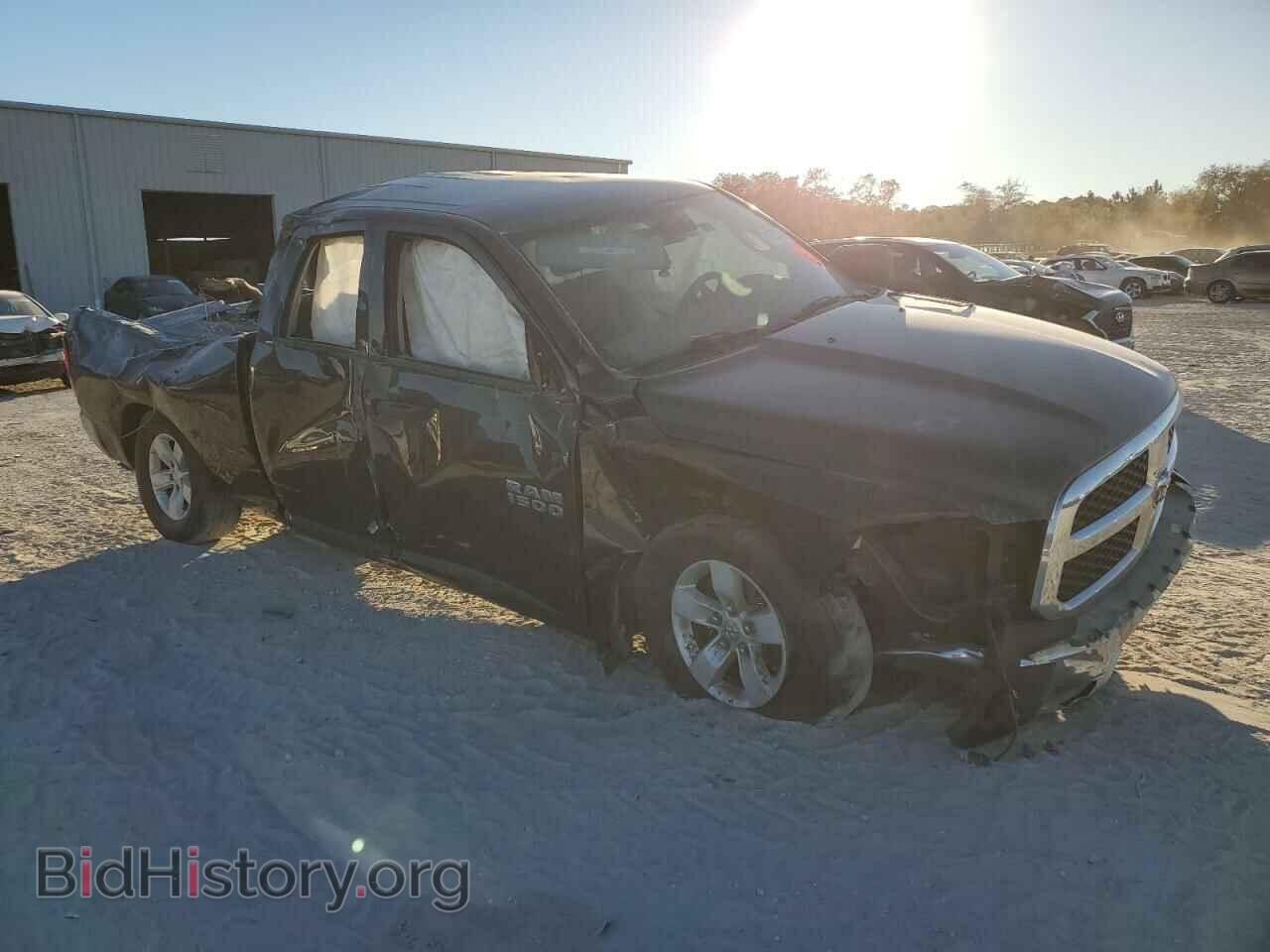 2018 RAM 1500 - VIN: 1C6RR6FG7JS325391 - Photo 4