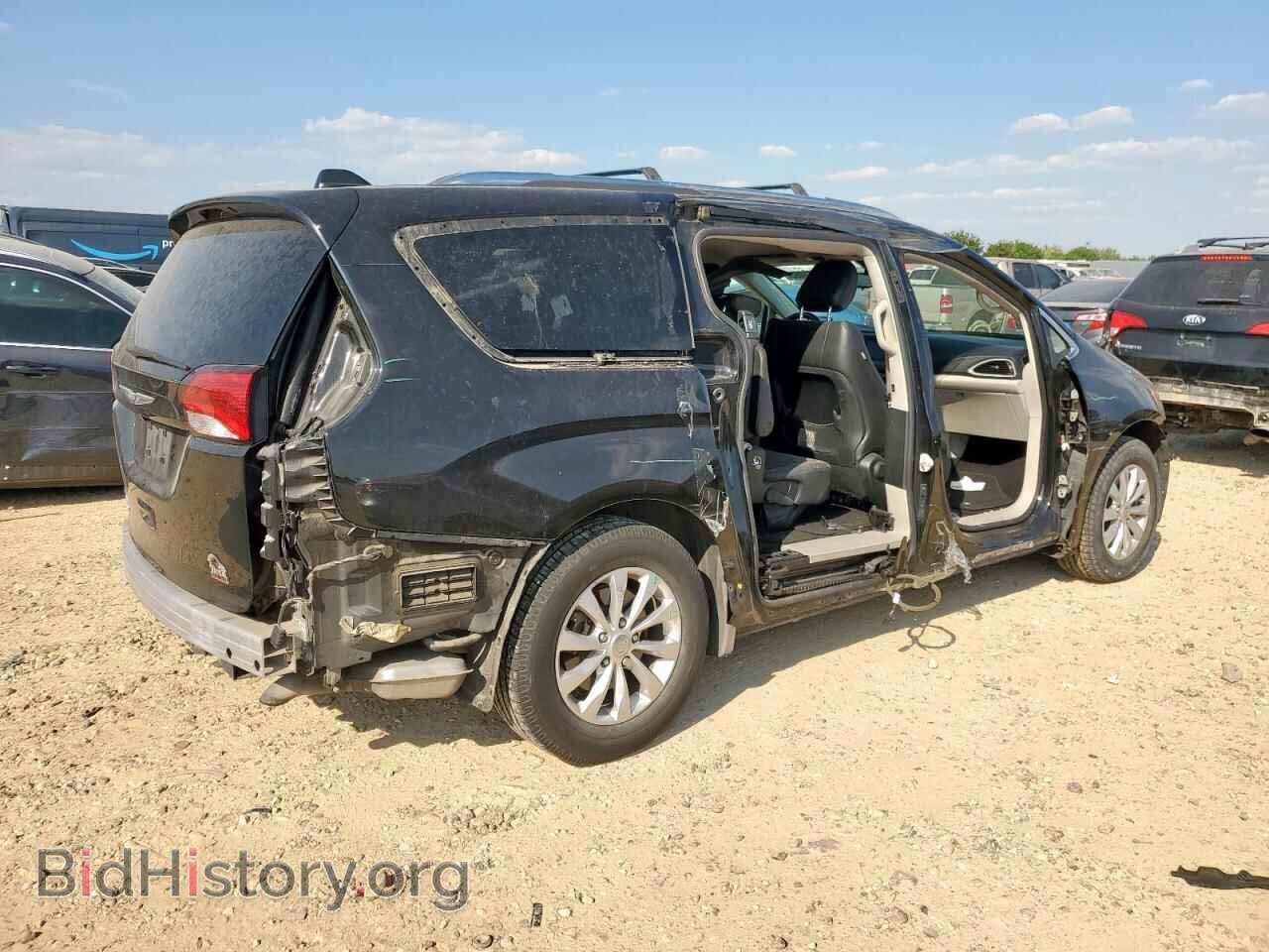 2018 CHRYSLER PACIFICA - VIN: 2C4RC1BG2JR115138 - Фото 3