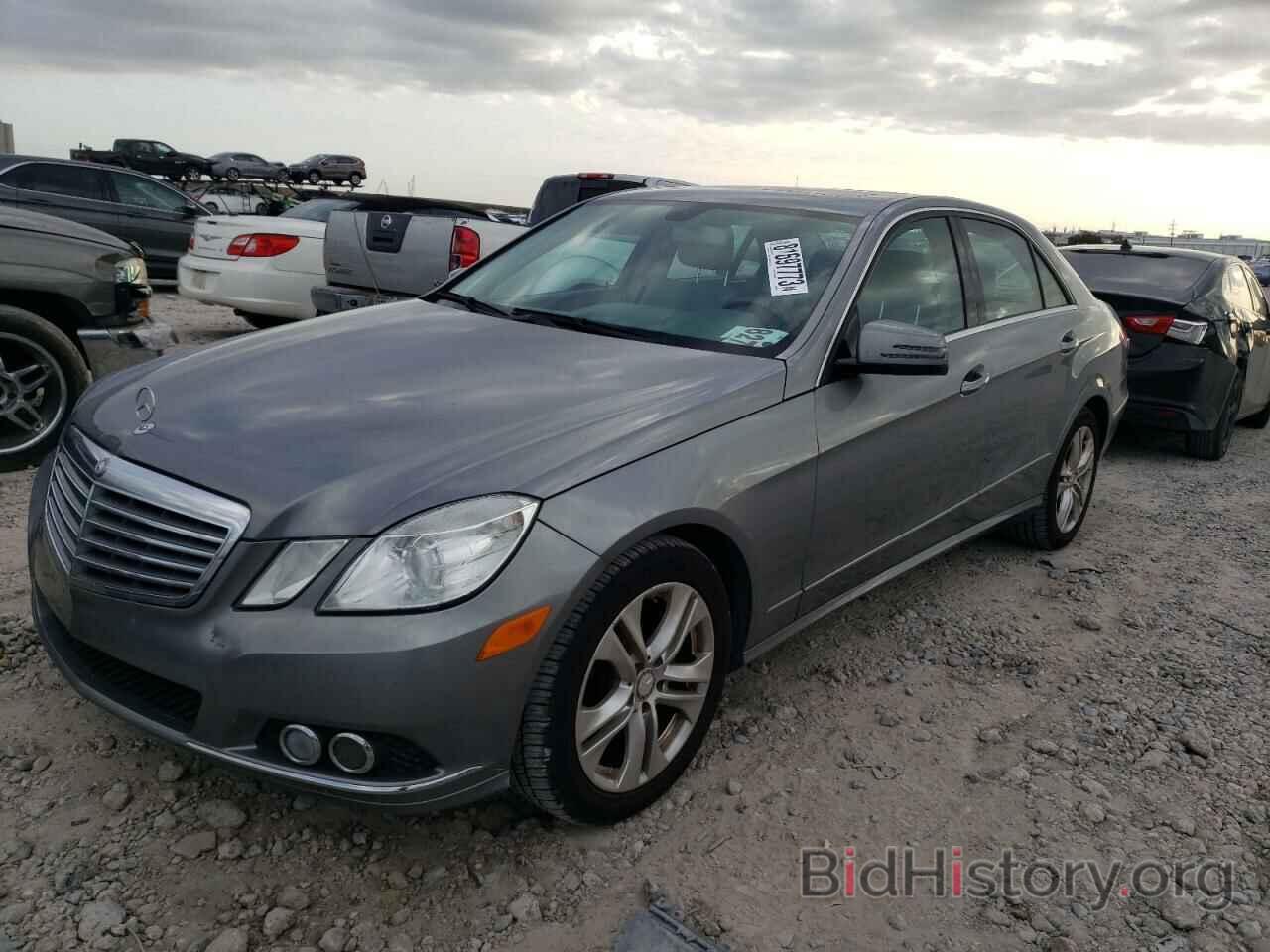 Photo WDDHF5GB3AA220708 - MERCEDES-BENZ E-CLASS 2010