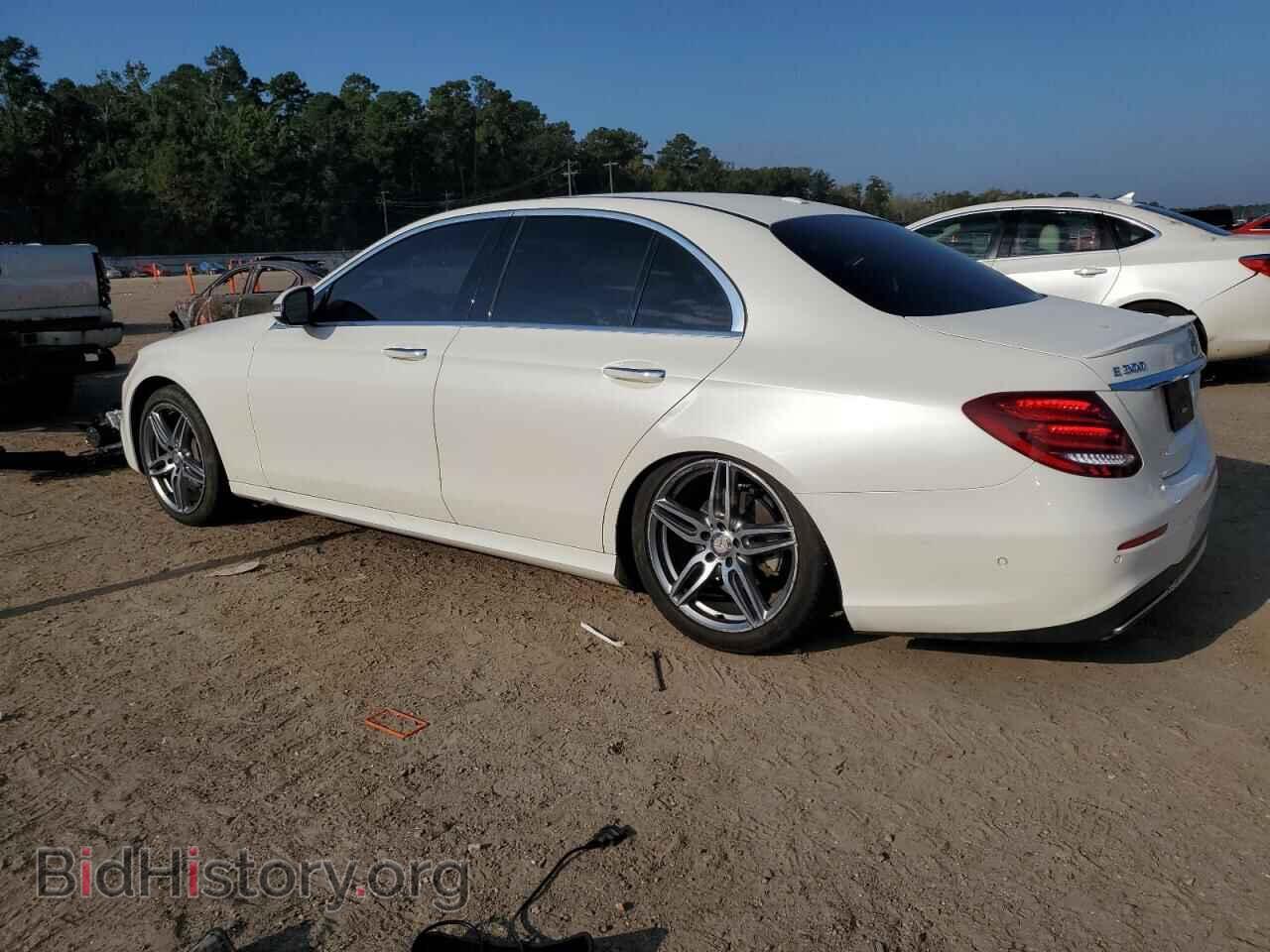 2017 MERCEDES-BENZ E-CLASS - VIN: WDDZF4JB3HA103583 - Фото 2