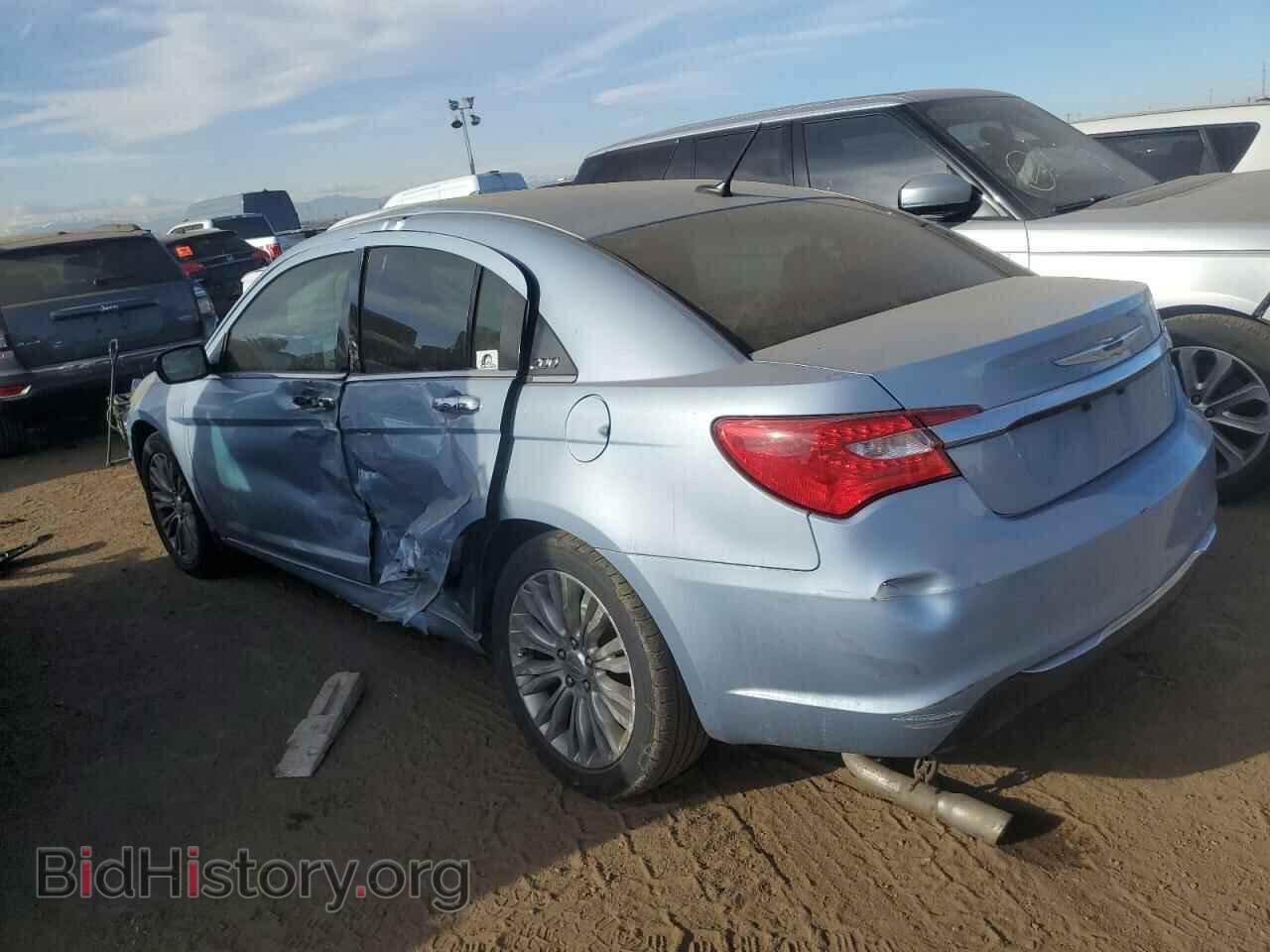 2013 CHRYSLER 200 - VIN: 1C3CCBCG0DN592764 - Photo 2