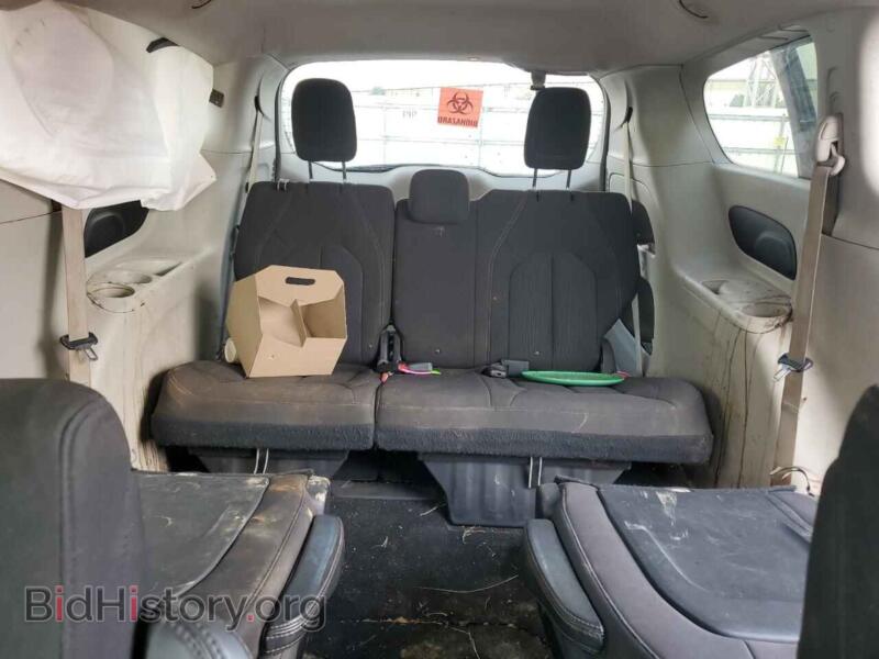 2017 Chrysler PACIFICA (VIN 2C4RC1DG3HR723418) — photo 10 of 13