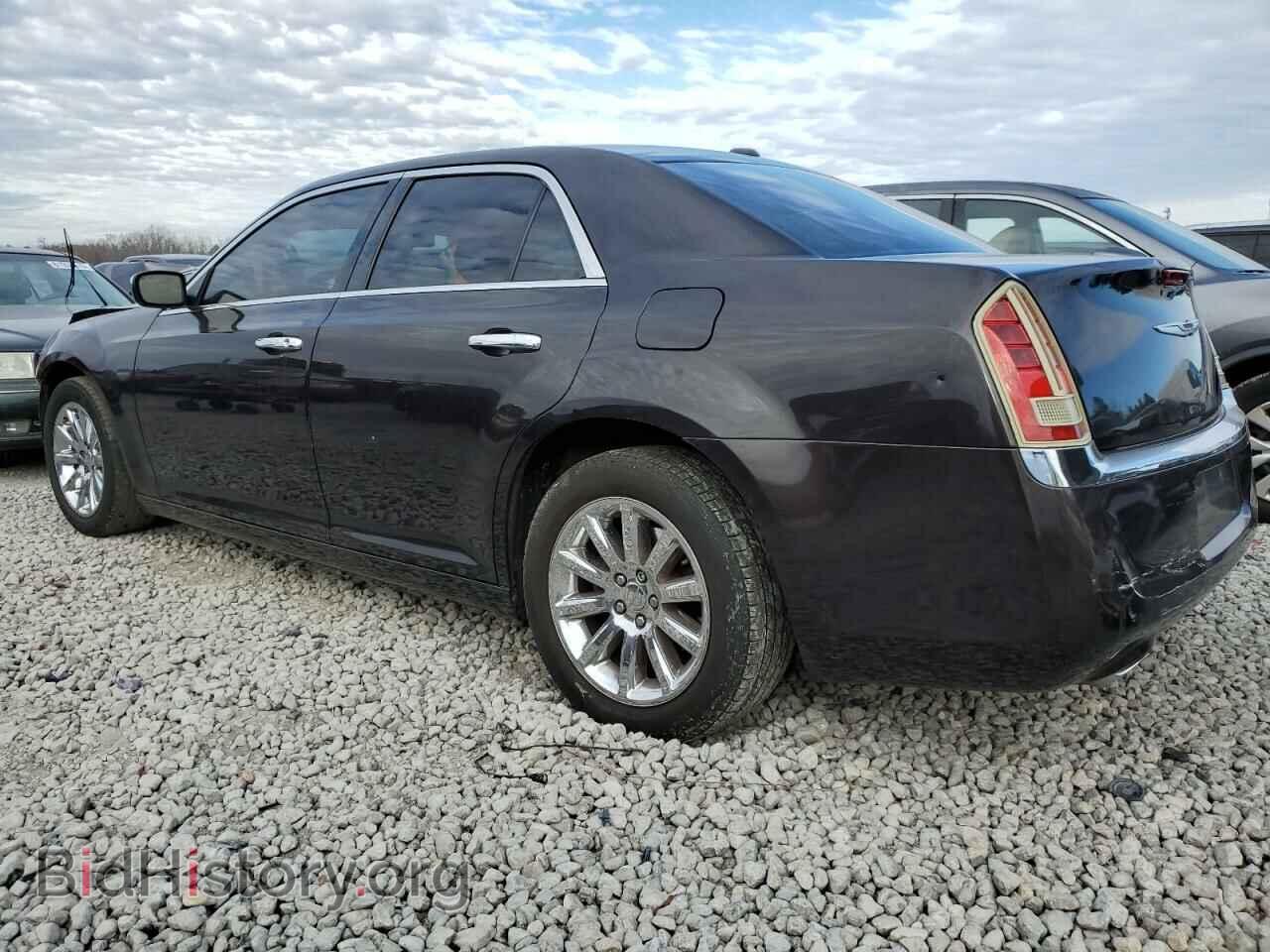 2013 CHRYSLER 300 - VIN: 2C3CCAET3DH712313 - Фото 2